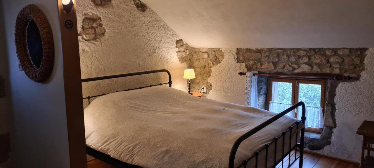 Le Petit Moulin Panzió Saint-Hilaire  Kültér fotó