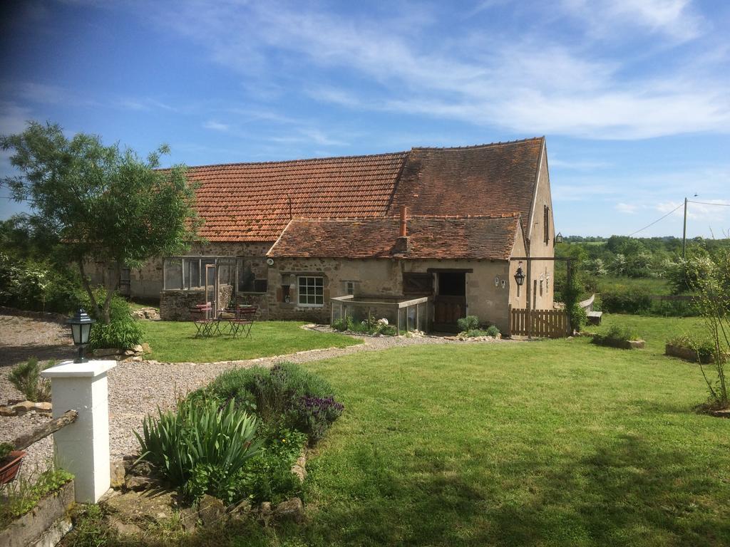 Le Petit Moulin Panzió Saint-Hilaire  Kültér fotó