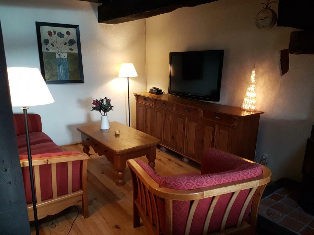 Le Petit Moulin Panzió Saint-Hilaire  Kültér fotó